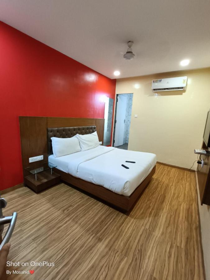 מומביי Hotel A Suites מראה חיצוני תמונה