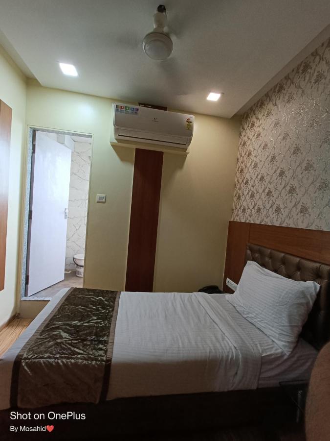 מומביי Hotel A Suites מראה חיצוני תמונה