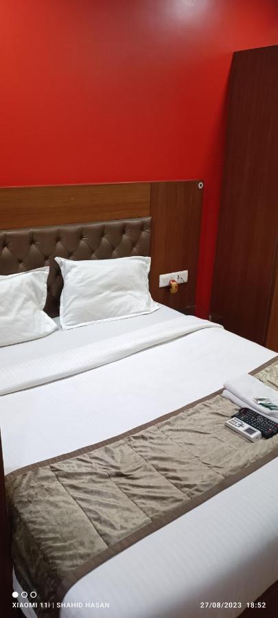 מומביי Hotel A Suites מראה חיצוני תמונה