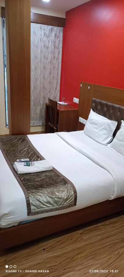 מומביי Hotel A Suites מראה חיצוני תמונה